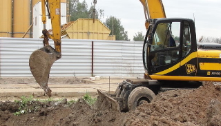 Выкопать яму экскаватором в Курске от 920 руб. - 2Землекопа-Кус